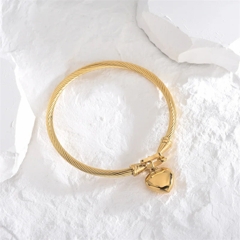 Pulseiras com pingente de coração em aço inoxidável cor ouro 18k para homens e mulheres