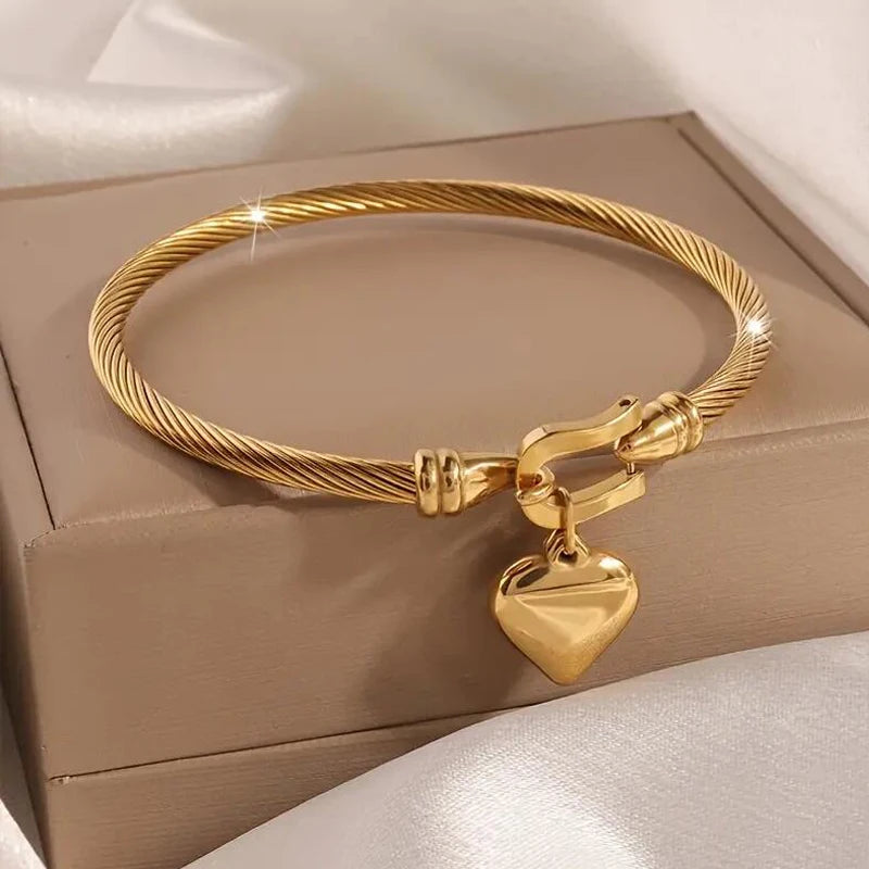 Pulseiras com pingente de coração em aço inoxidável cor ouro 18k para homens e mulheres