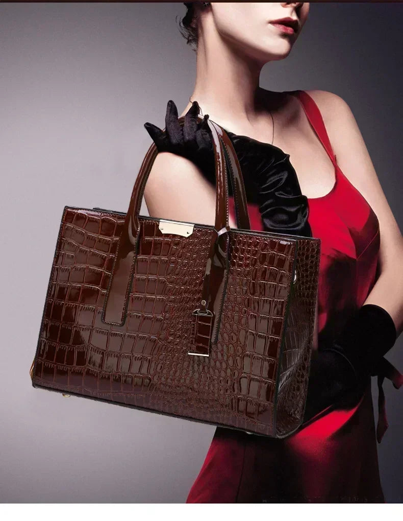 BOLSA FEMININA MODELO NELLY + 2 CARTEIRAS DE BRINDE - COMBOOOOO