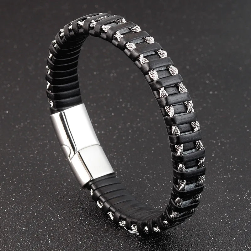 Pulseiras masculinas de couro preto
