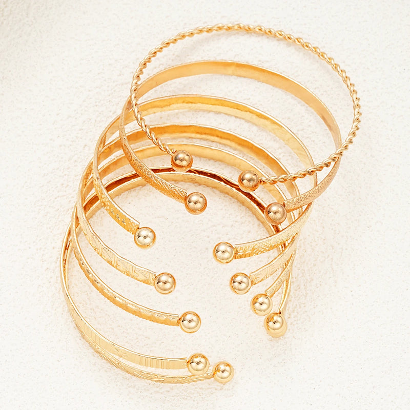 Conjunto de 7 pulseiras punk douradas para mulheres